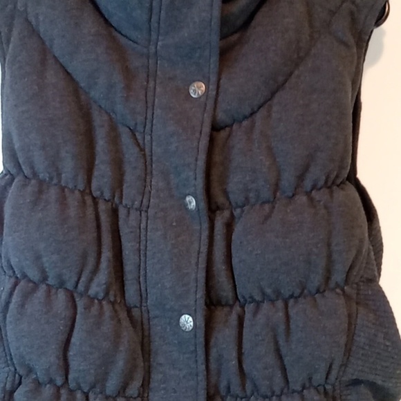 Athleta Full Zip Full Button Vest Thick Heavy Women's Sz S-M Gray EUC NICE! - Picture 3 of 16